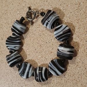 Glass beads bracelet